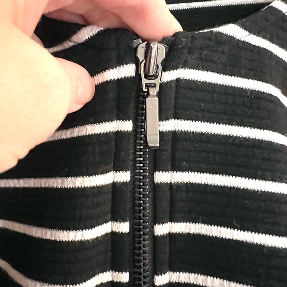 APT 9 Black & White Striped Ribbed Jacket Size M Petite - Picture 3 of 12